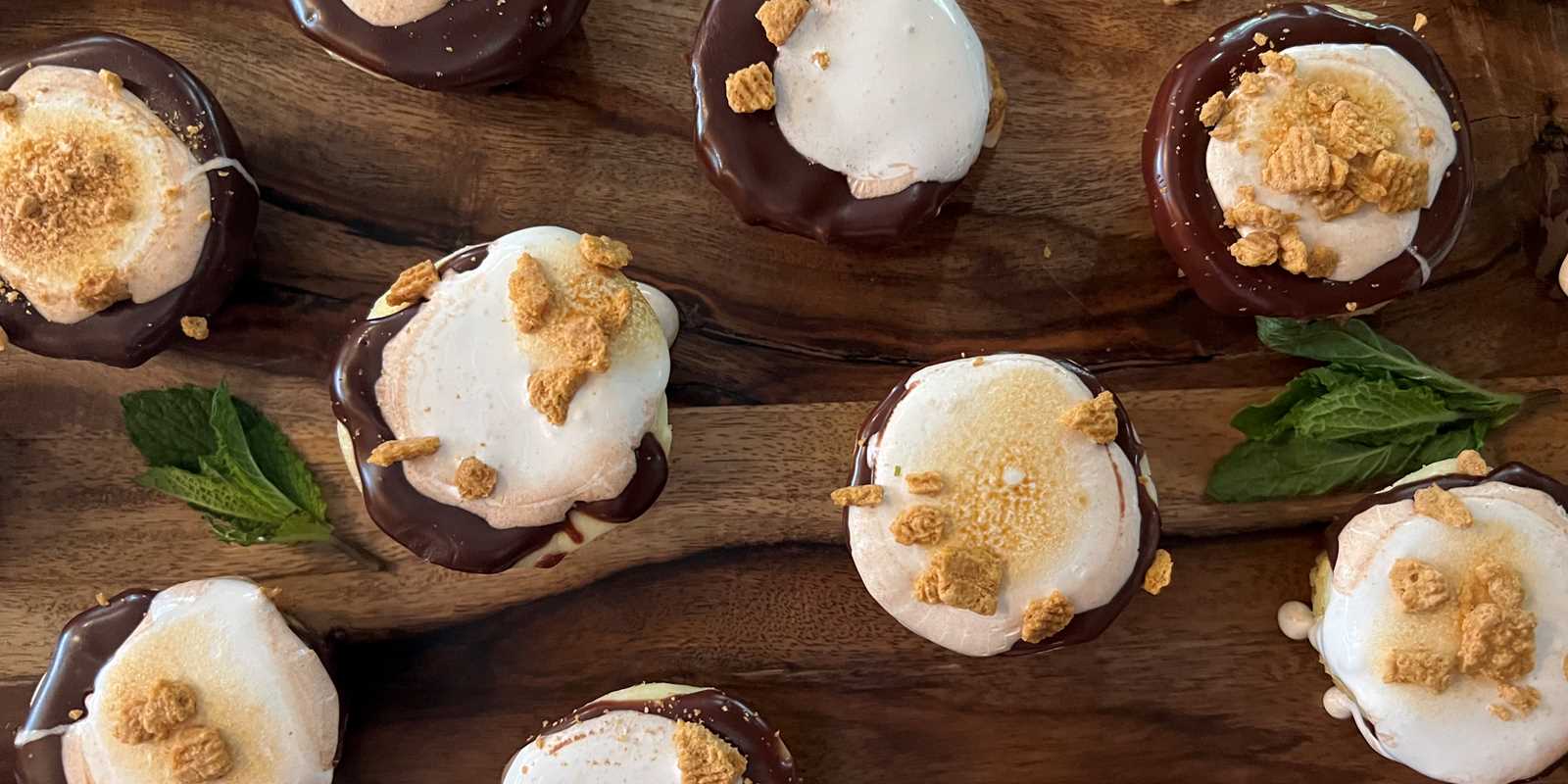 Individual s’mores cheesecakes