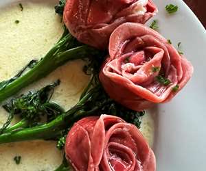 Pasta roses