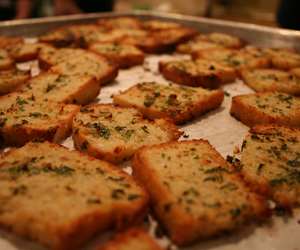 Homemade croutons 